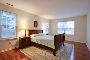 402 Hunt Dr, Holland Township, NJ 08848 - Photo 13