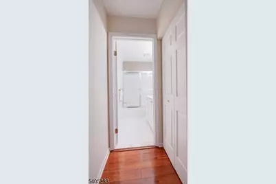 402 Hunt Dr, Holland Township, NJ 08848 - Photo 19