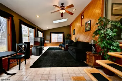 137 Byrne St, Hackensack, NJ 07601 - Photo 9