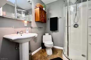 137 Byrne St, Hackensack, NJ 07601 - Photo 13