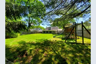 137 Byrne St, Hackensack, NJ 07601 - Photo 27