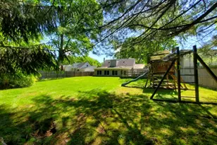 137 Byrne St, Hackensack, NJ 07601 - Photo 27