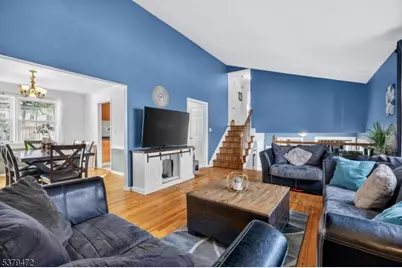 20 Rosney Ter, West Orange Township, NJ 07052 - Photo 9