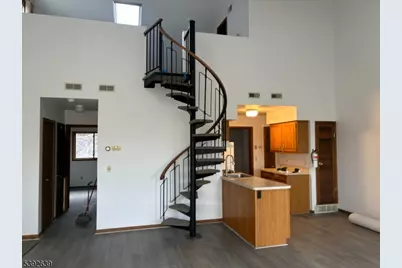 8 Acapulco Princess Pl U #2, Vernon, NJ 07462 - Photo 3