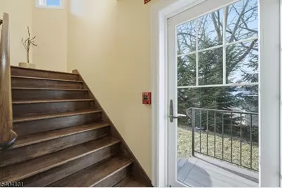 2932 Vauxhall Rd, Union Township, NJ 07088 - Photo 15