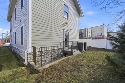 2932 Vauxhall Rd, Union Township, NJ 07088 - Photo 27