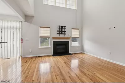 22 Clifford Cir, Franklin Township, NJ 08873 - Photo 7