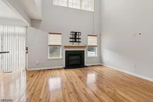 22 Clifford Cir, Franklin Township, NJ 08873 - Photo 7