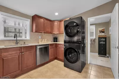 193 Jacksonville Dr., Parsippany, NJ 07054 - Photo 27