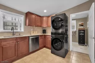 193 Jacksonville Dr, Parsippany, NJ 07054 - Photo 27