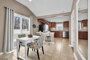 193 Jacksonville Dr, Parsippany, NJ 07054 - Photo 17