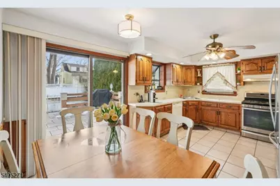 132 Linden Rd, Wayne Twp., NJ 07470 - Photo 7