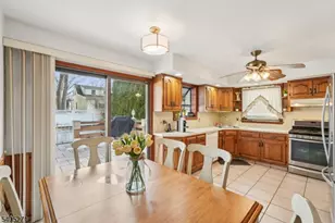132 Linden Rd, Wayne Twp., NJ 07470 - Photo 7