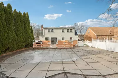 132 Linden Rd, Wayne Twp., NJ 07470 - Photo 25