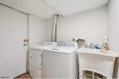 132 Linden Rd, Wayne Twp., NJ 07470 - Photo 21