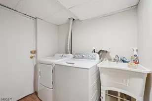 132 Linden Rd, Wayne Twp., NJ 07470 - Photo 21