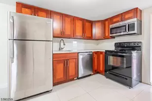 29 Walnut St, Sussex, NJ 07461 - Photo 1