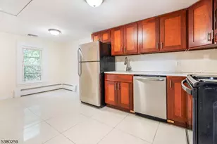 29 Walnut St, Sussex, NJ 07461 - Photo 3