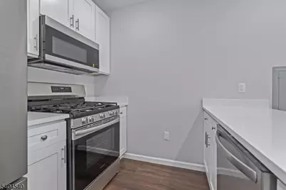 224 Broad St Unit #203, Bloomfield, NJ 07003 - Photo 5