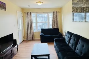 1049 Lafayette St, Elizabeth, NJ 07201 - Photo 3