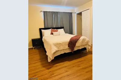 1049 Lafayette St, Elizabeth, NJ 07201 - Photo 5