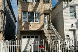 1049 Lafayette St, Elizabeth, NJ 07201 - Photo 1