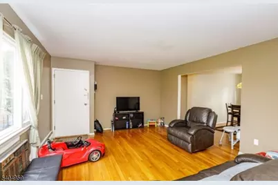 43 Conforti Ave #25, West Orange Township, NJ 07052 - Photo 3