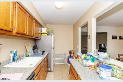 43 Conforti Ave #25, West Orange Township, NJ 07052 - Photo 9