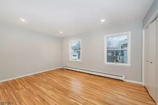 32 Walnut St, Pompton Lakes, NJ 07442 - Photo 11