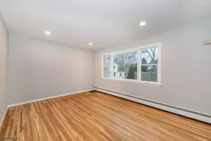 32 Walnut St, Pompton Lakes, NJ 07442 - Photo 15