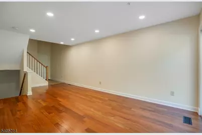 604 Knollwood Ct, Denville, NJ 07834 - Photo 5