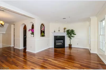 91 Roseland Ave #A8, Caldwell, NJ 07006 - Photo 9