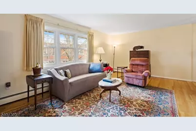 39 Harrison Ave #8, Montclair Twp., NJ 07042 - Photo 5