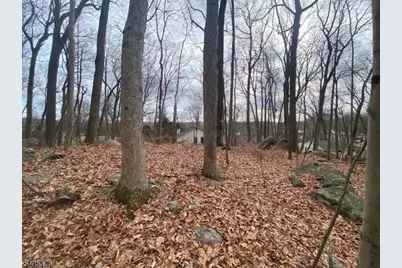 73 W Shawnee Trl, Jefferson Township, NJ 07885 - Photo 35