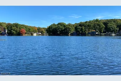 73 W Shawnee Trl, Jefferson Township, NJ 07885 - Photo 43