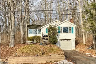 73 W Shawnee Trl, Jefferson Township, NJ 07885 - Photo 1