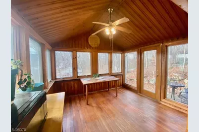 73 W Shawnee Trl, Jefferson Township, NJ 07885 - Photo 11