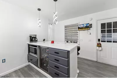 38 Helen Ave, Woodbridge Township, NJ 07001 - Photo 3