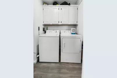 38 Helen Ave, Woodbridge Township, NJ 07001 - Photo 9