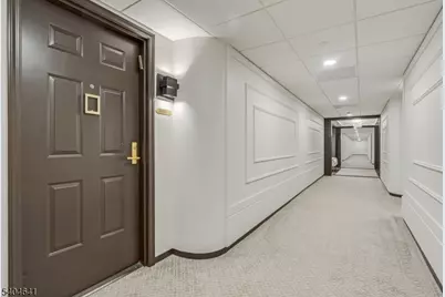 616 S Orange Ave, Skyhouse 4 #SH4, Maplewood, NJ 07040 - Photo 25