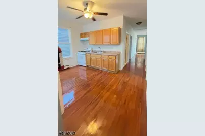 289 N 8th St, Prospect Park, NJ 07508 - Photo 1