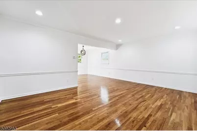 35 Brooktree Rd, East Windsor Township, NJ 08520 - Photo 3