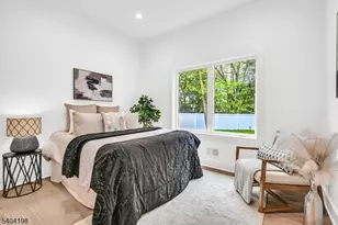 7 Royal Ave, Livingston, NJ 07039 - Photo 3