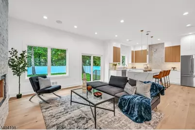 7 Royal Ave, Livingston, NJ 07039 - Photo 7