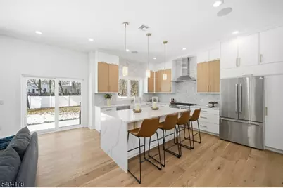 7 Royal Ave, Livingston, NJ 07039 - Photo 7