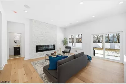 7 Royal Ave, Livingston, NJ 07039 - Photo 15