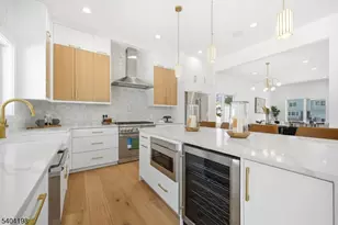 7 Royal Ave, Livingston, NJ 07039 - Photo 9