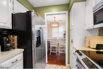 47 Spruce Ct, Bedminster Township, NJ 07921 - Photo 7