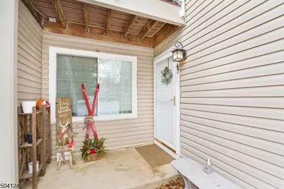 47 Spruce Ct, Bedminster Township, NJ 07921 - Photo 3