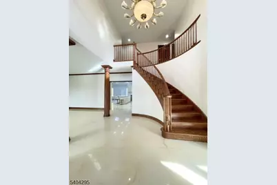 662 Foothill Rd, Bridgewater, NJ 08807 - Photo 3